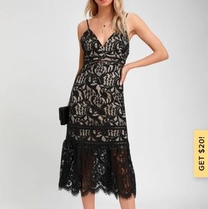 Lulu's black and nude lace midi dress sz small